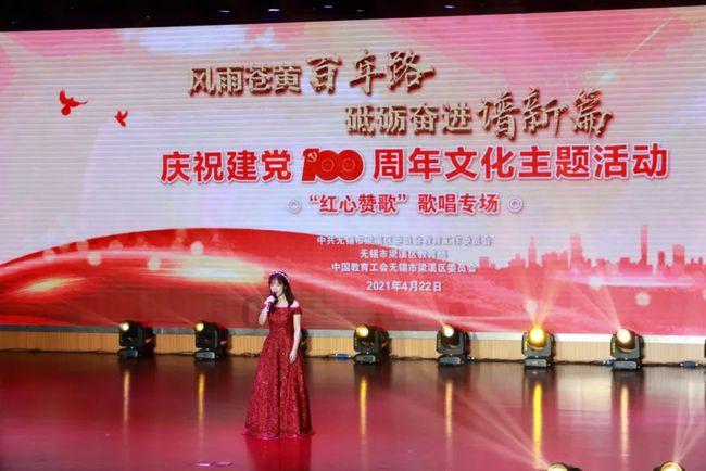 降薪就业和继续待业你会选择哪一个？为什么？游戏画面